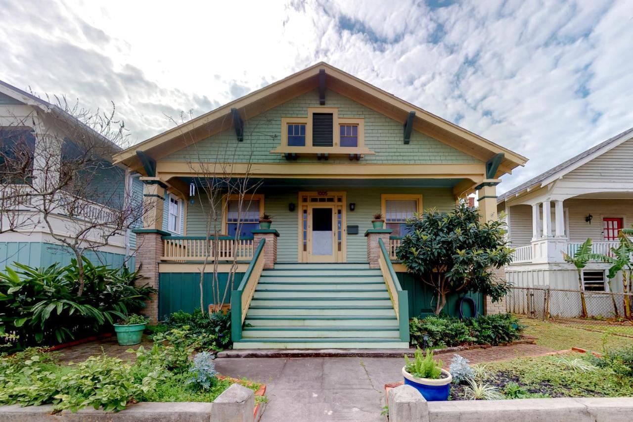 Greener Grasses Galveston Bagian luar foto